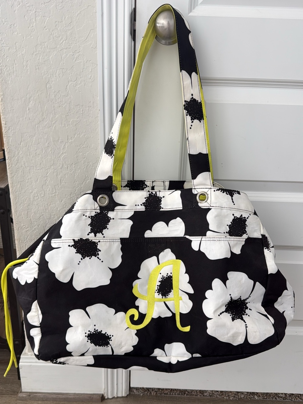 thirty-one Black and White Floral Tote with Lime Accent